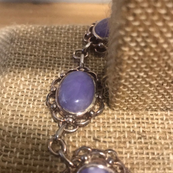 Vintage Lavender Jade Sterling Silver Bracelet - Picture 2 of 4
